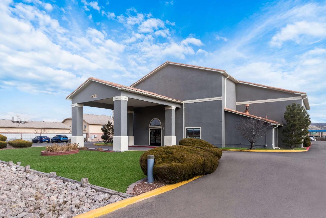 Surestay Hotel By Best Western Grants Exterior photo